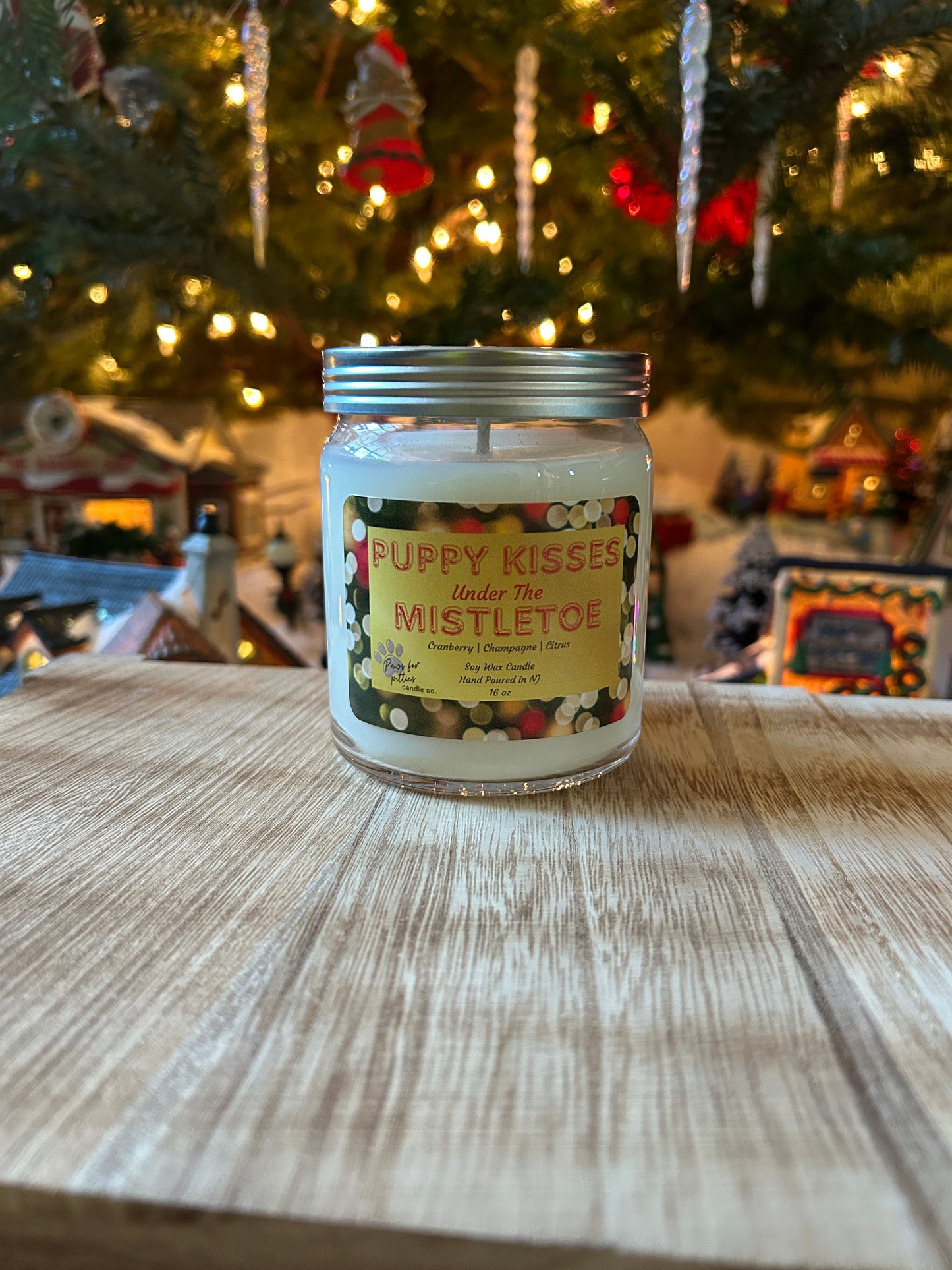 Puppy Kisses Under the Mistletoe 9oz Soy Wax Candle
